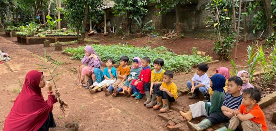 10 Aktivitas Belajar Alam yang Bisa Dilakukan di Rumah