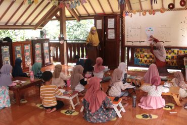 Usia Berapa Anak Sebaiknya Masuk TK? 4 atau 5 Tahun?